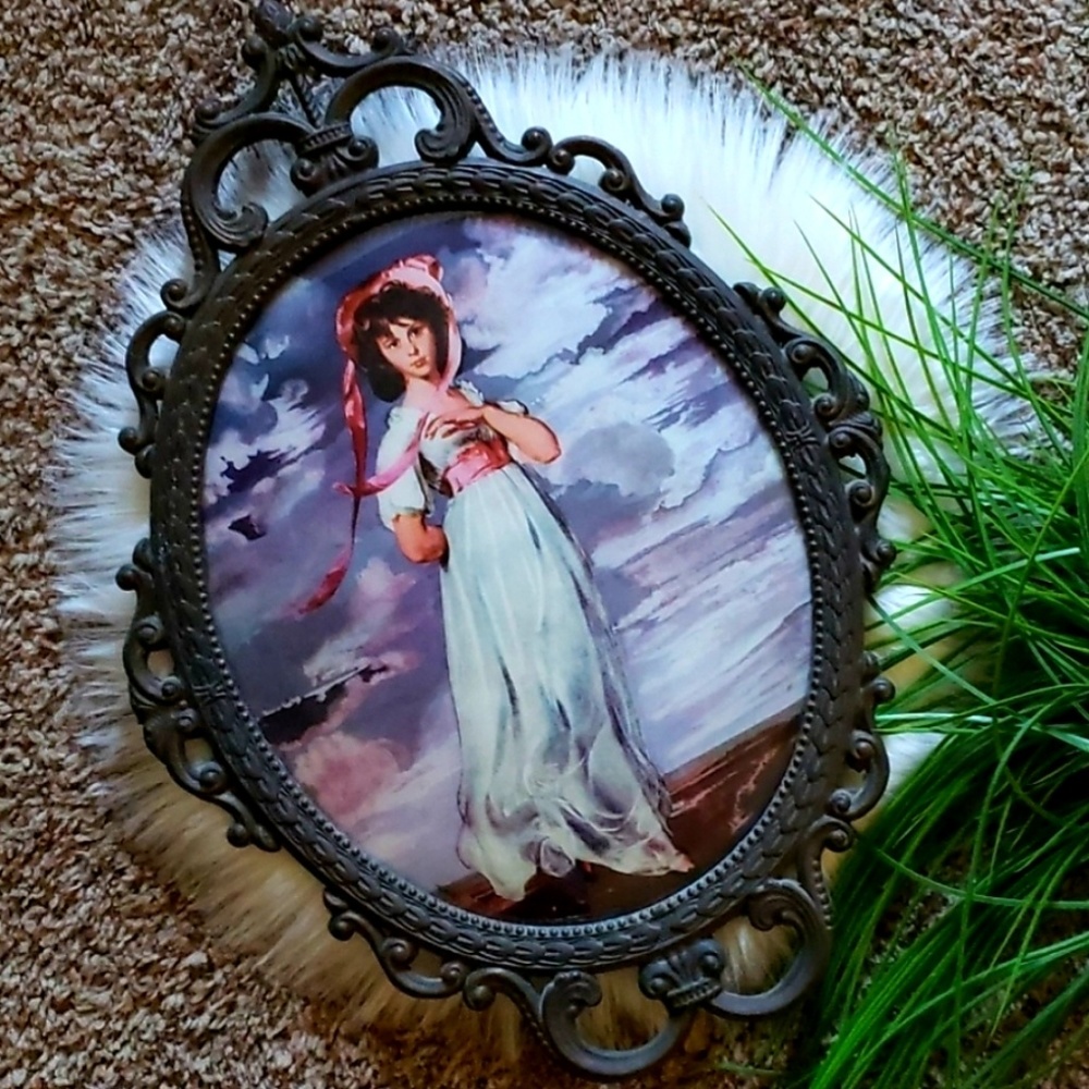 Vintage 1940s Ornate Metal Framed 'Pinkie'
